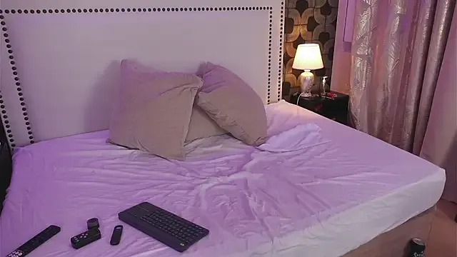 IsabelaWhite — oil show make me on valentine's day