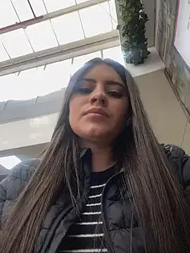 Isabella21_ on StripChat