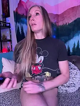 ItsDanniG — Make that pussy Cum!