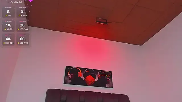 jhotta_fox on StripChat