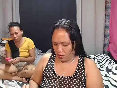 joanpetite on StripChat