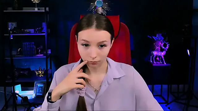 JulieDaniel on StripChat