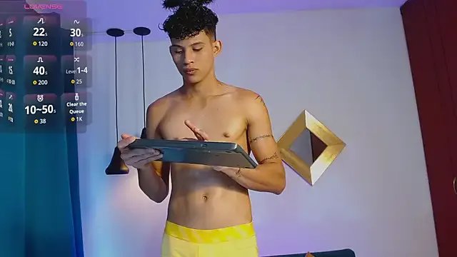 KamiSuarez on StripChat