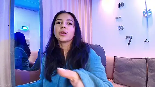 KamyGlam on StripChat