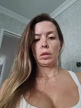 karina_warthon on StripChat