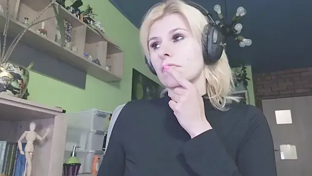 karmija on StripChat