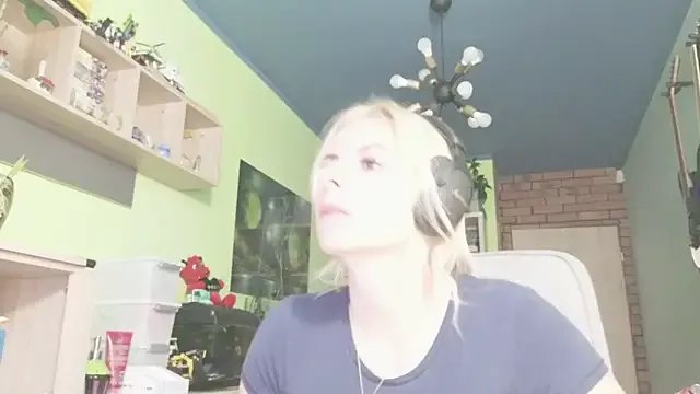 karmija on StripChat