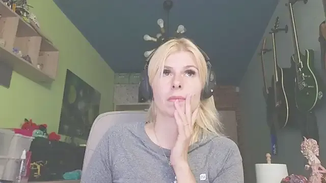 karmija on StripChat