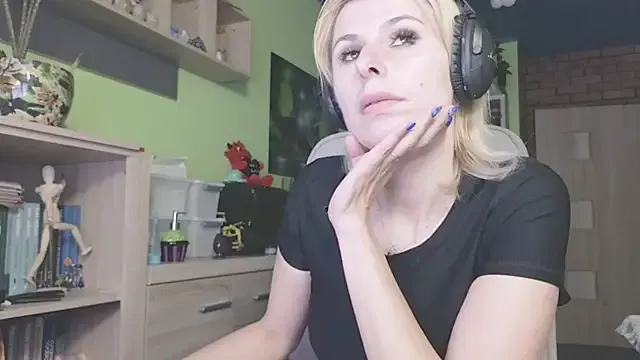 karmija on StripChat