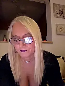 kikkastar on StripChat