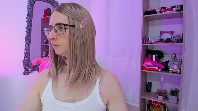 KimberlyJohnsoon on StripChat