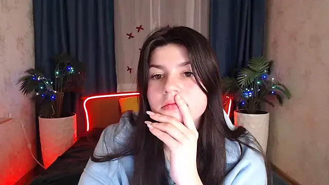 KisaModel on StripChat