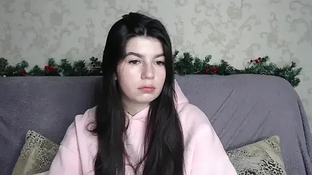 KisaModel on StripChat