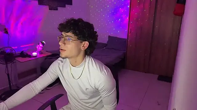 Kisan_Smith on StripChat