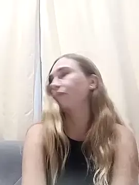 KisaVixen on StripChat