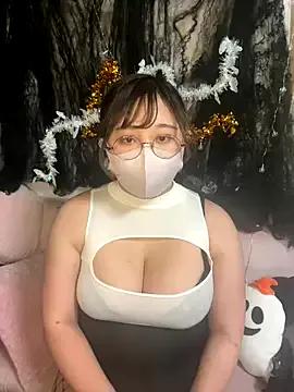 kotone_blossom_x on StripChat