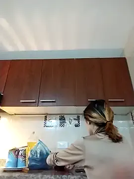 KratosAfroditacs on StripChat