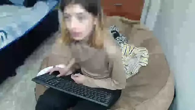 KratosAfroditacs on StripChat