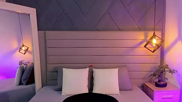 LadyLuminary on StripChat