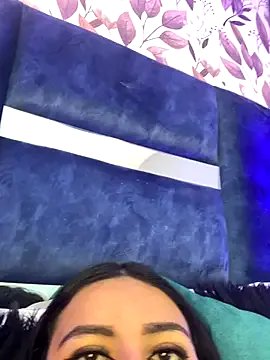 Larabrooks on StripChat