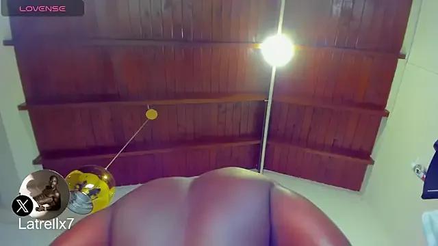 Latrellx7 — Freechat on StripChat