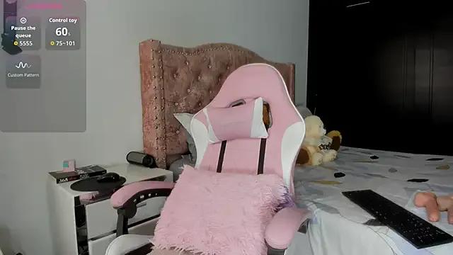 Layla_Sia on StripChat 