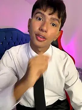 Leonarrrd_01 on StripChat