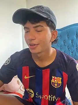 Leonarrrd_01 on StripChat