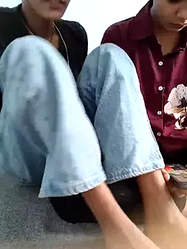 Lesbians_NO1 on StripChat