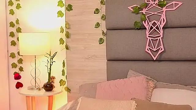 Lily_Miiller on StripChat 