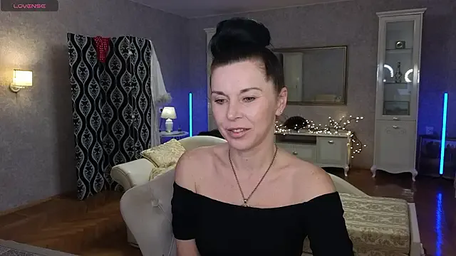 LinaJoy on StripChat