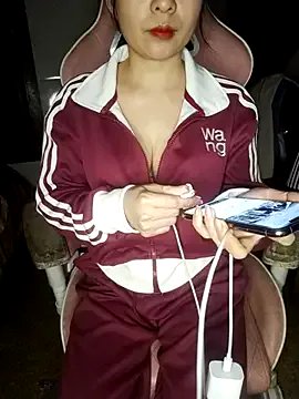 Listen-ly on StripChat 