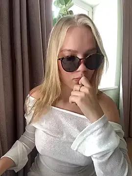 Little_Forest_ELF on StripChat 