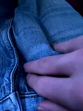 LittleGuy_2007 on StripChat