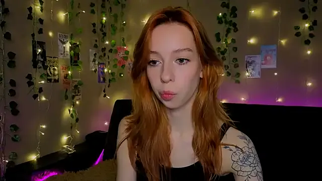 Lori_Williams on StripChat