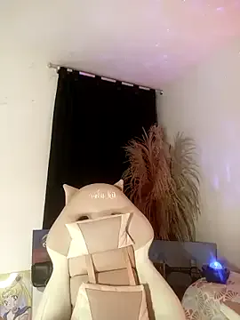 lovely_kitt on StripChat