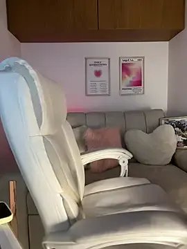 maddy_bronw_ on StripChat