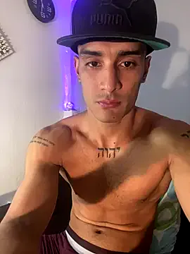 Maicol_xxxx on StripChat