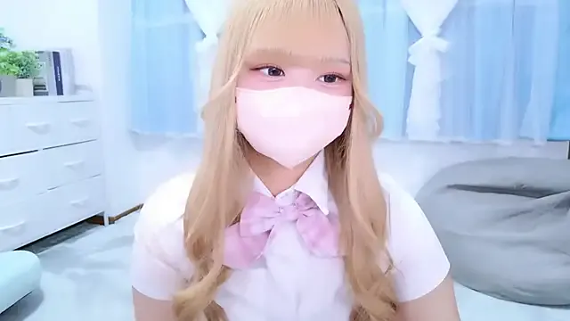 MAIKA_pyon on StripChat