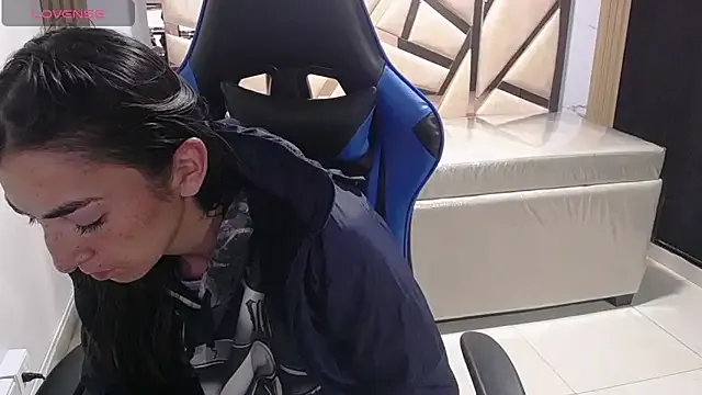 Maily_a_ — Group on StripChat