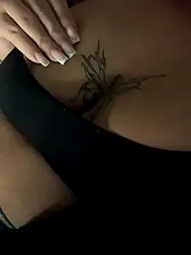 mariabootyyy — 2 Fingers in my ass