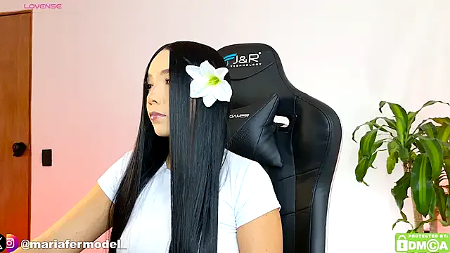 Mariafer05 on StripChat