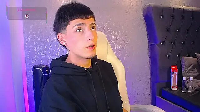 MateoMitchell on StripChat