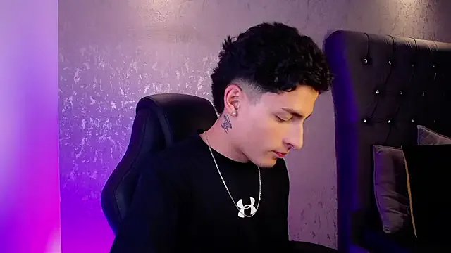 MateoMitchell on StripChat