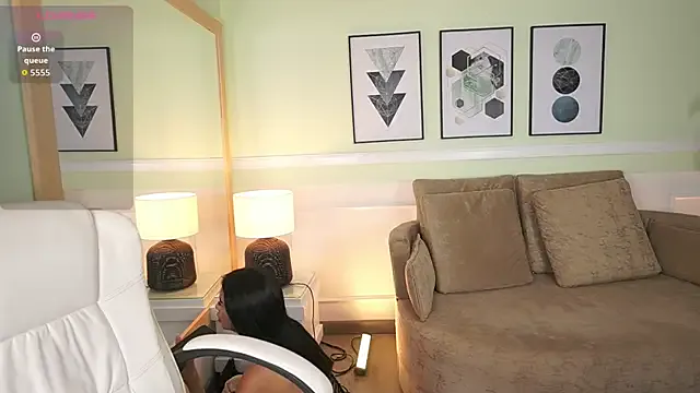 MeganLowell on StripChat