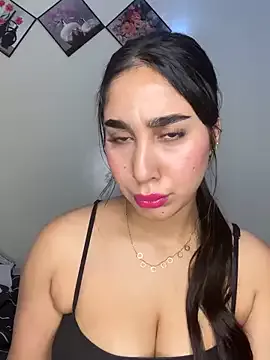 Meryem_Queen on StripChat