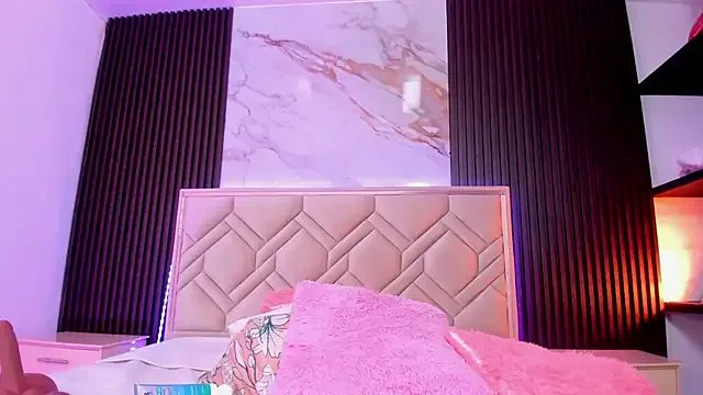 MiaaFarrel on StripChat 