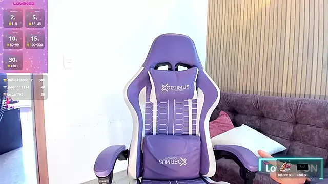 miacoxx_34 on StripChat