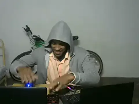 michel_sc on StripChat