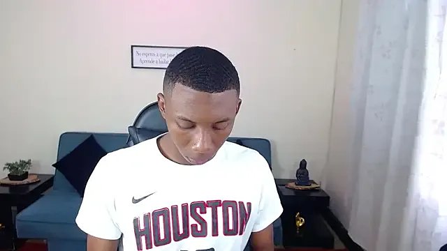 Miilo18 on StripChat 